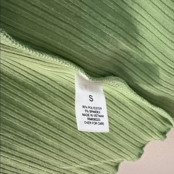 La Hearts Green Ribbed Crop Top - Picture 4 of 5